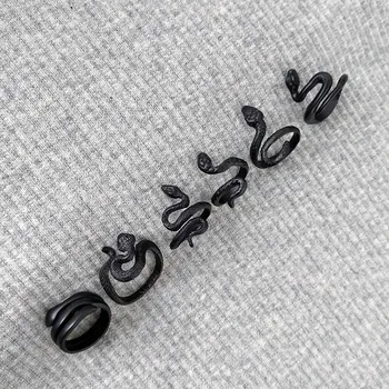 9 стилове на Европейския ретро пънк багаж преувеличен духа на Черно пръстен във формата на змия с Модерна индивидуалност Стереоскопичен открывающееся регулируем пръстен Бижута